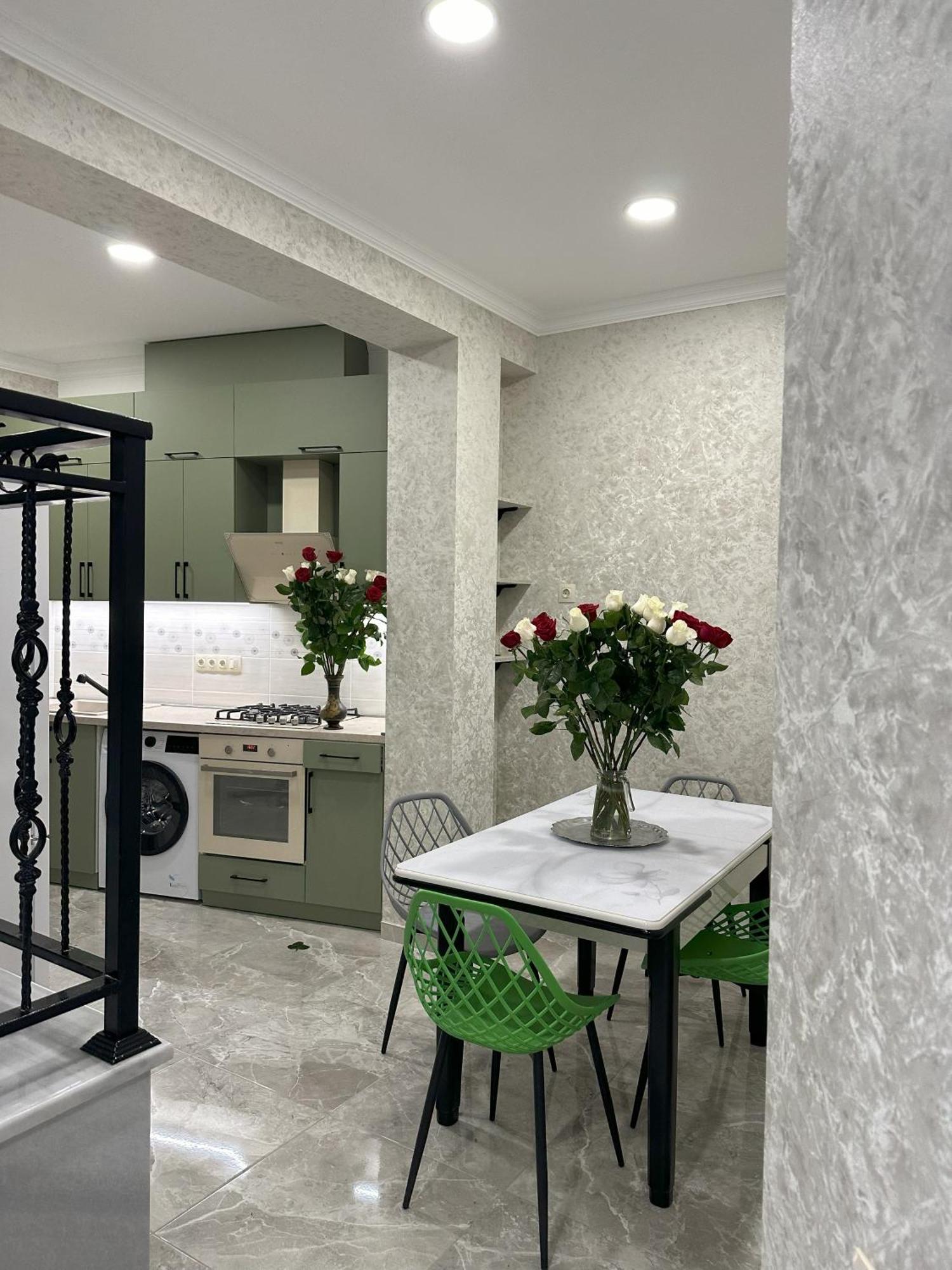 Three Palms Guest House Tbilisi Eksteriør billede