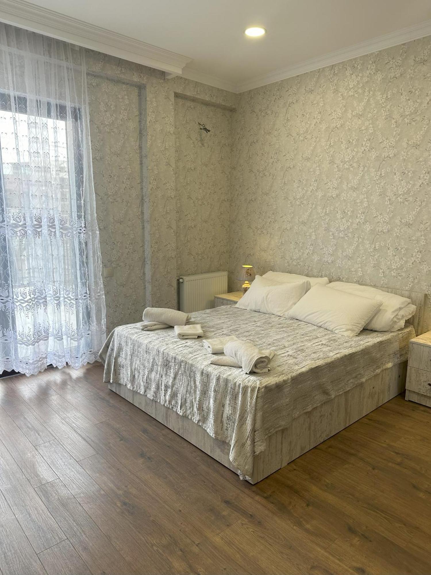 Three Palms Guest House Tbilisi Eksteriør billede