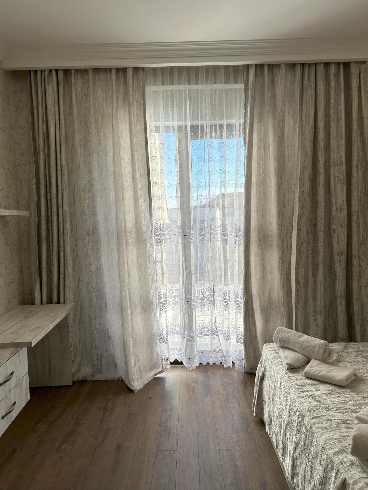 Three Palms Guest House Tbilisi Eksteriør billede